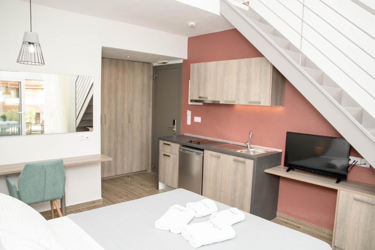 Aelia Luxury Apartments Nikiti  Eksteriør billede